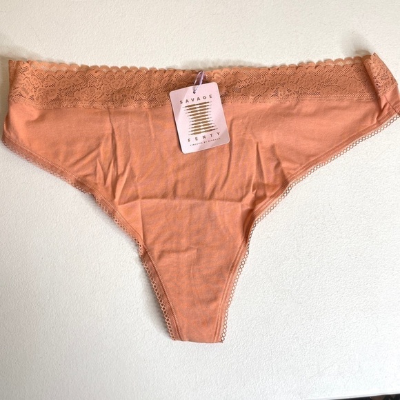 Savage x Fenty Cotton Essentials Lace-Trim Mid-Rise Thong Panty Size 3X - Picture 2 of 13